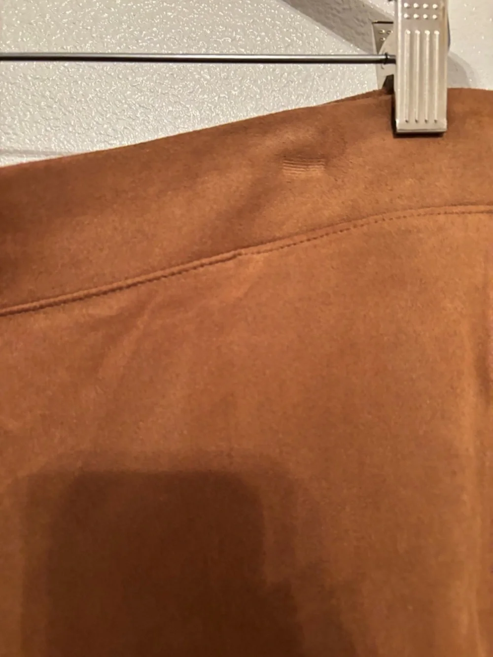 Chico's faux suede crop pants 2.5 (L/14)